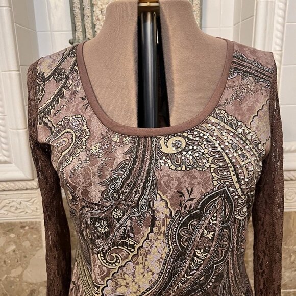 RXB. Sz XL. Asymmetrical. Brown Paisley Embellished Tunic Pullover. Lace B103 - Picture 2 of 5
